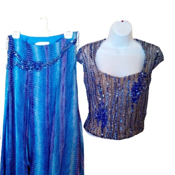 HOST PICK Spectacular Blue 3 piece Skirt Set Size 10 - Picture 2 of 8